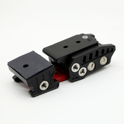 Tingkatkan Kinerja Off-Road Jeep Wrangler JK 07 Anda dengan Black Red Hood Latch Kit