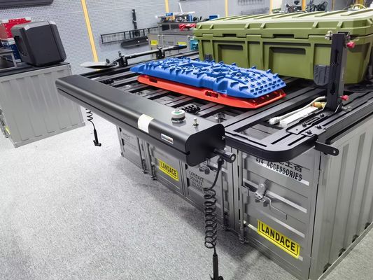 Tangki air shower atap mobil dengan gaya desain olahraga dan bahan kelas makanan