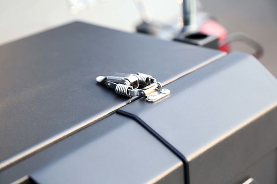 Elektronforesis dan Powder Coating Tailgate Storage Tool Box untuk Offroad 4x4 Tank 300