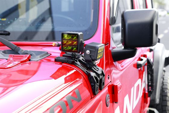 Aluminium Alloy Silver Light Mounting Brackets untuk Kendaraan Off-Road CNC Machining