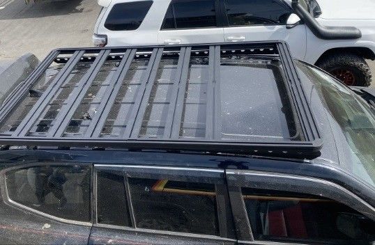 Rak atap mobil aluminium untuk Toyota LC300 Panjang 2270*1300mm Powder Coating Surface