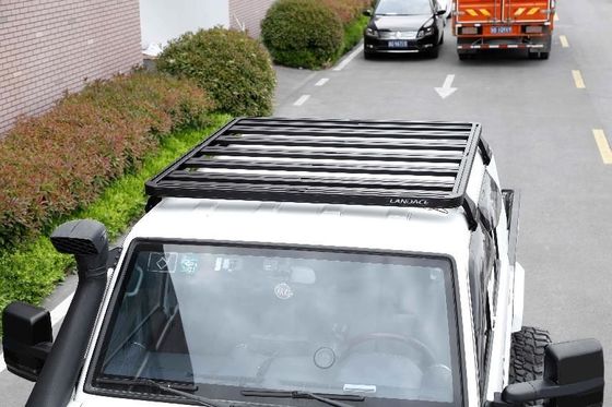 Pemasangan Air Hujan Sungai Gunung Off Road 4X4 Land Cruiser LC79 Rak Atap untuk Toyota