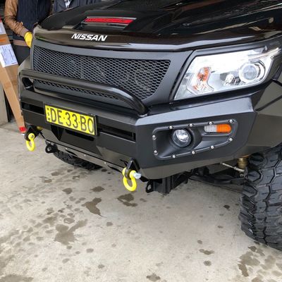 2009 Tahun 4X4 Aksesoris Piring Bumper Winch Bull Bar Piring Bumper Mobil Depan untuk Nissan Navara