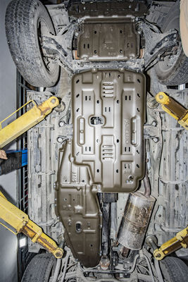High-grey Underbody Guard Engine Protection Skid Plate untuk Mitsubishi Pajero V93 V97