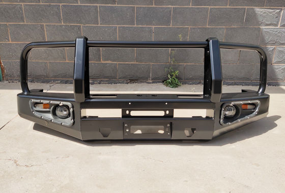 Toyota LC79 Auto Parts Winch Bull Bar Front Bumper dengan ban Carrier Jerry Can Holder