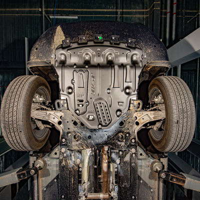 Jeep Commander 2022 Skid Plate untuk perlindungan mesin dan transmisi yang diterima OEM