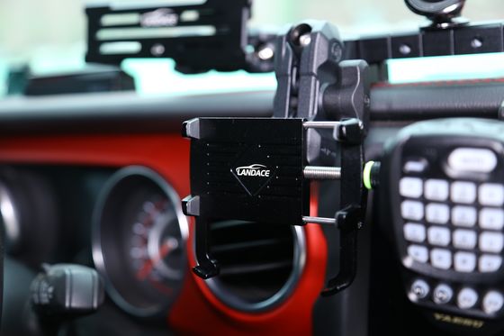 Proses CNC Mesin Alloy Aluminium Center Console Bracket Gopro Holder untuk Jeep Wrangler