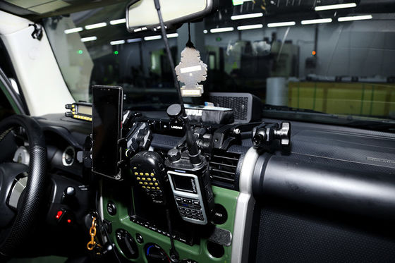Pabrik FJ Cruiser pusat konsol bracket Fleksibel Angle Multi-mount Dash Phone Holder